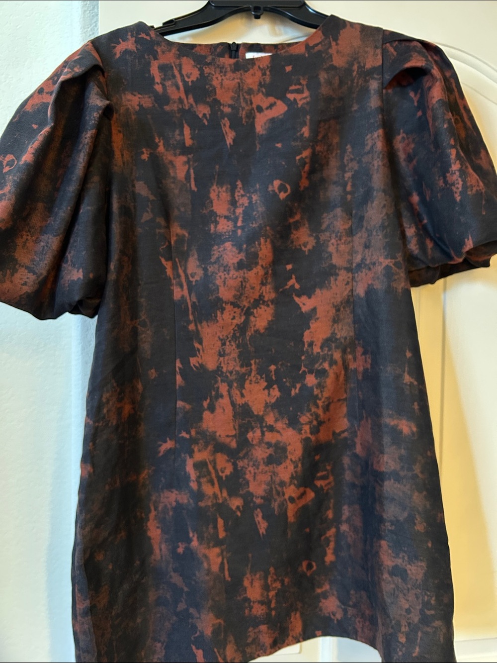 LaRos Black and Rust Tie-Dye Puff Sleeve Mini Dress